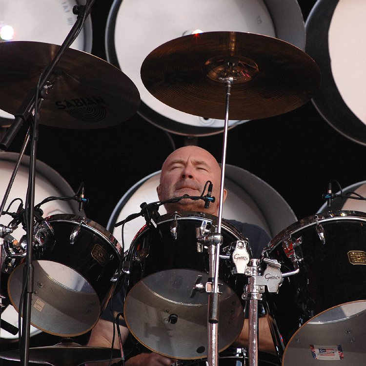Phil Collins announces that he's no longer retired, Genesis tour
